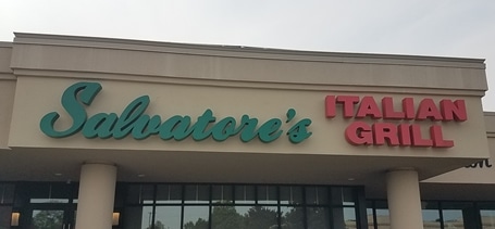 Salvatores Italian grill logo